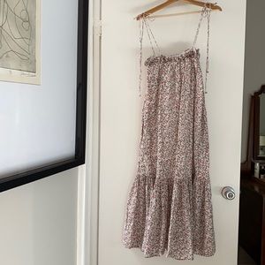 Dress with side zip and pockets